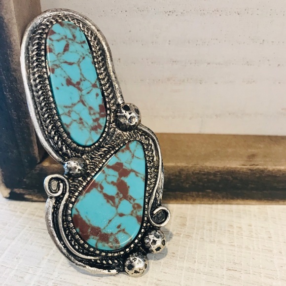 The Nora Ring Faux Turquoise - Picture 4 of 5